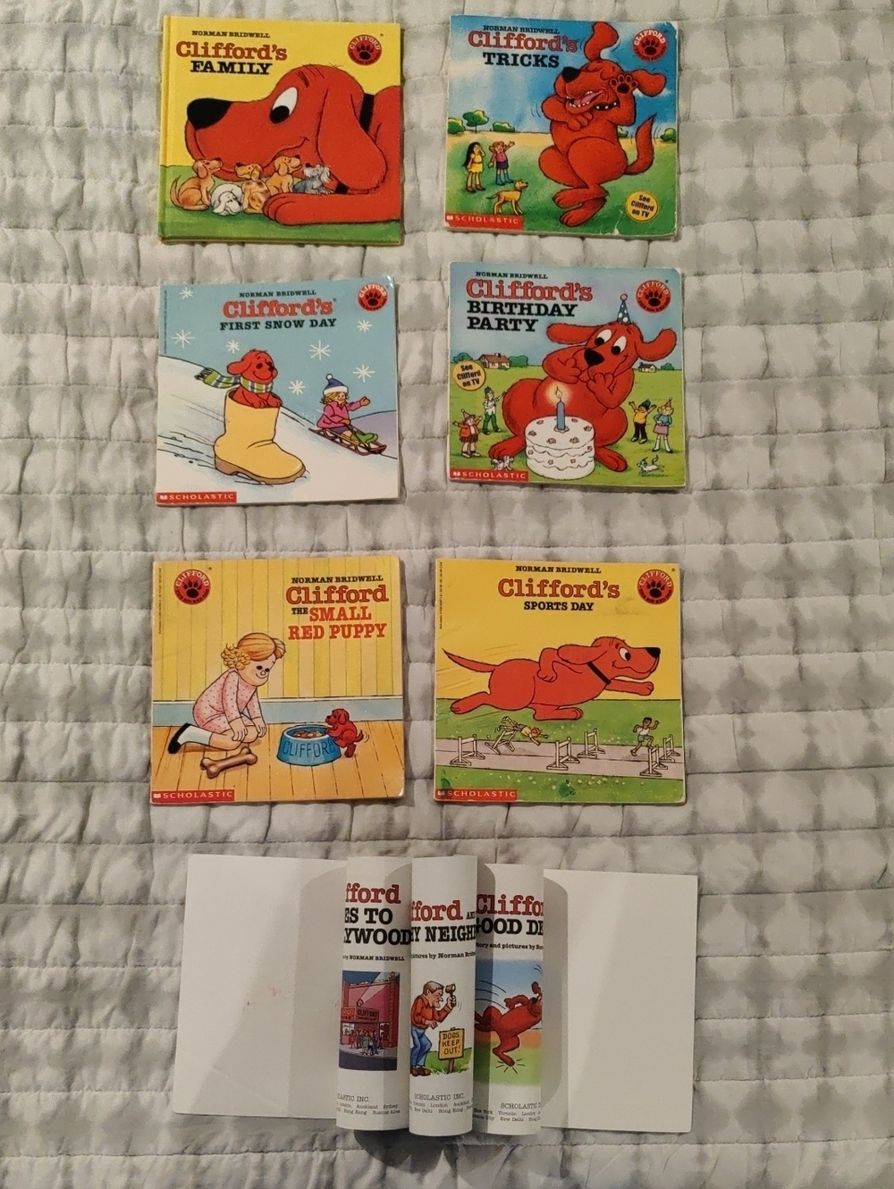 Lot Of 7 Clifford the Big Red Dog Books Norman Bridwell Colorful Vintage Y2K Ret